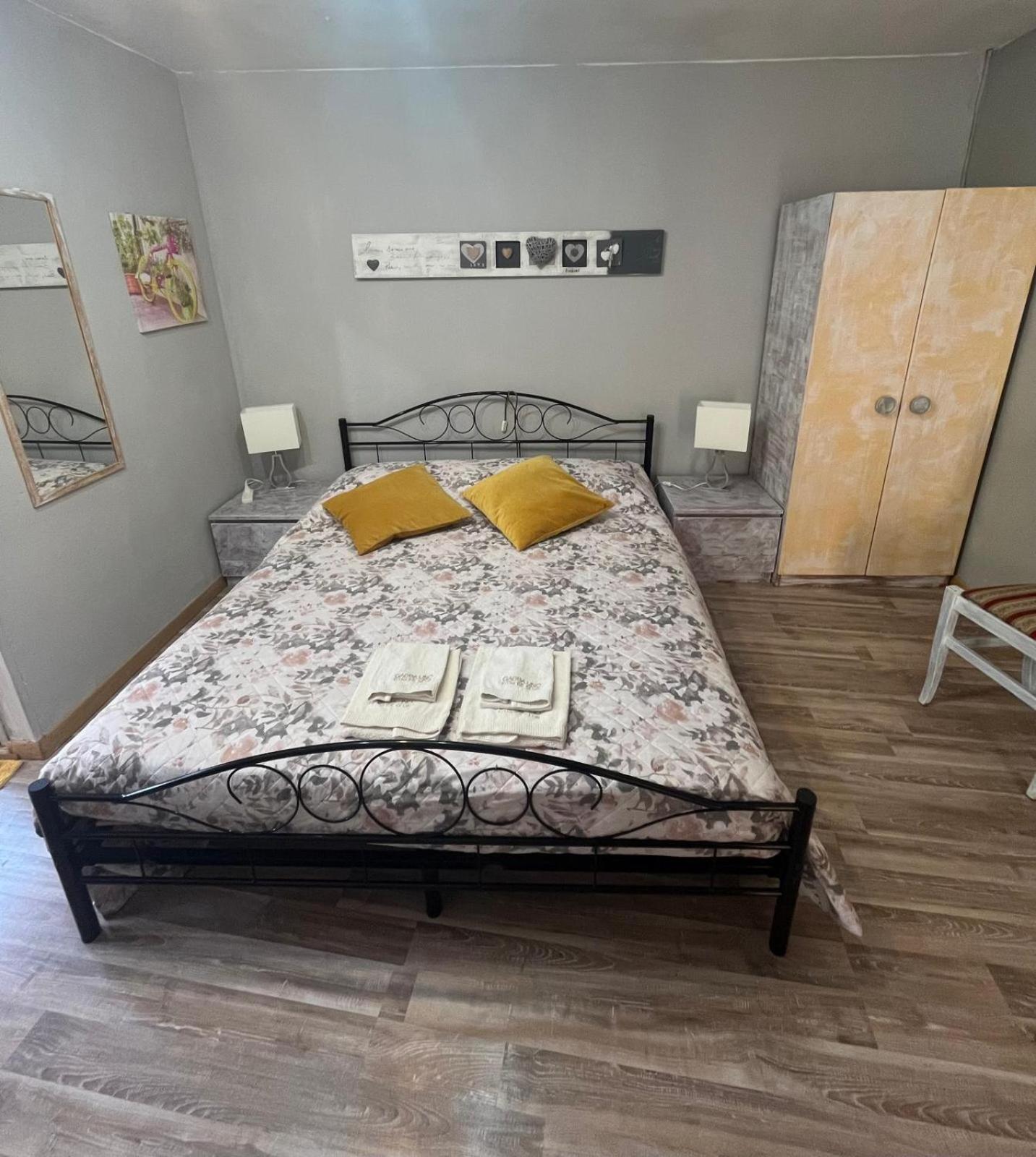 Casa Alessia Lägenhet Pisogne Exteriör bild